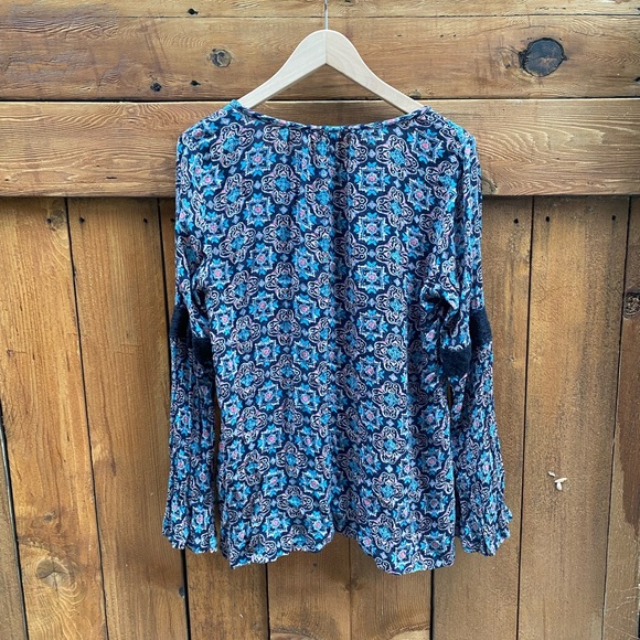 Adorable patterned long sleeve - Picture 7 of 8